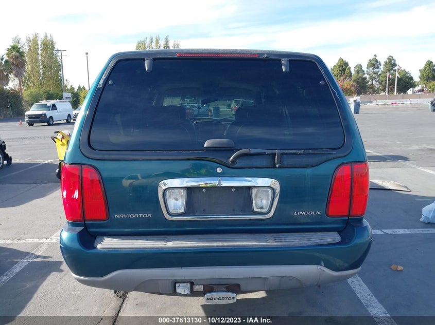 1998 Lincoln Navigator VIN: 5LMRU27L5WLJ27852 Lot: 37813130