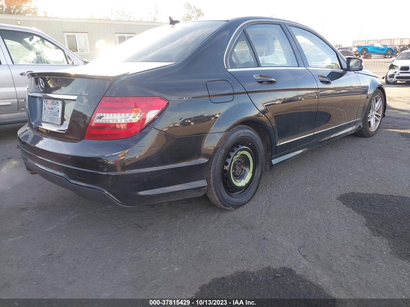 2014 MERCEDES-BENZ C 250 SPORT/LUXURY - WDDGF4HBXER307498