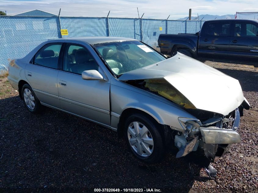 2000 Toyota Camry Ce/Xle/Le VIN: JT2BG22K3Y0492252 Lot: 37820649