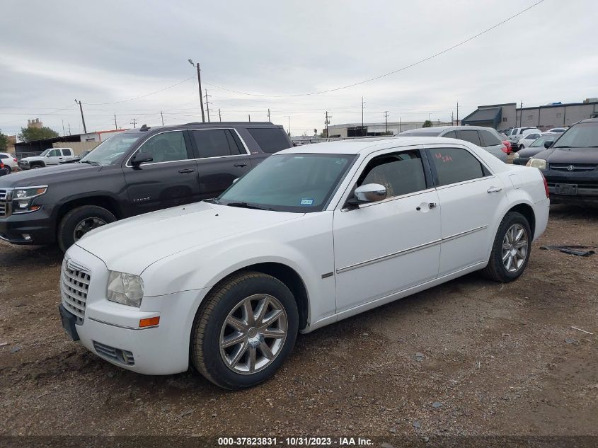 2010 Chrysler 300 Touring Signature VIN: 2C3CA5CV4AH290100 Lot: 37823831