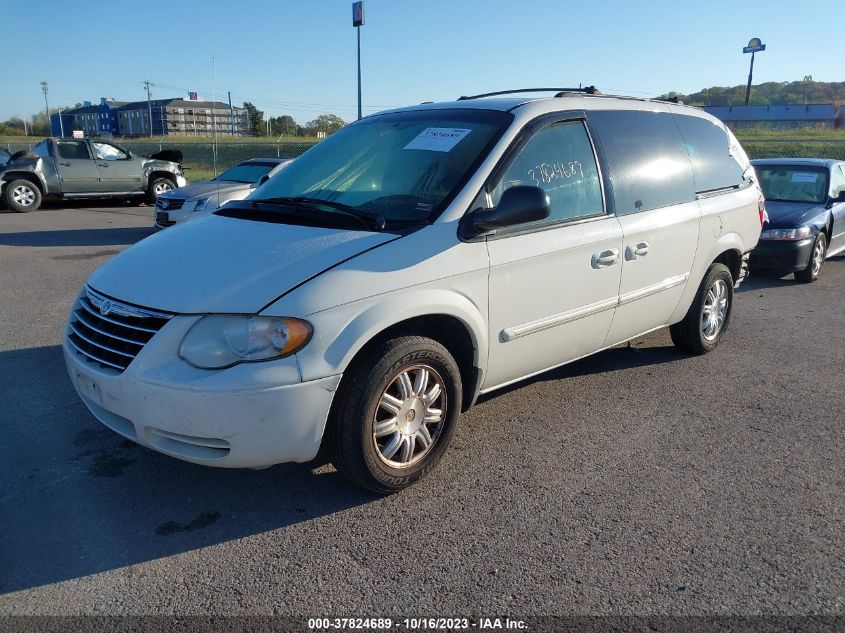 2005 Chrysler Town & Country Touring VIN: 2C4GP54L15R185216 Lot: 37824689