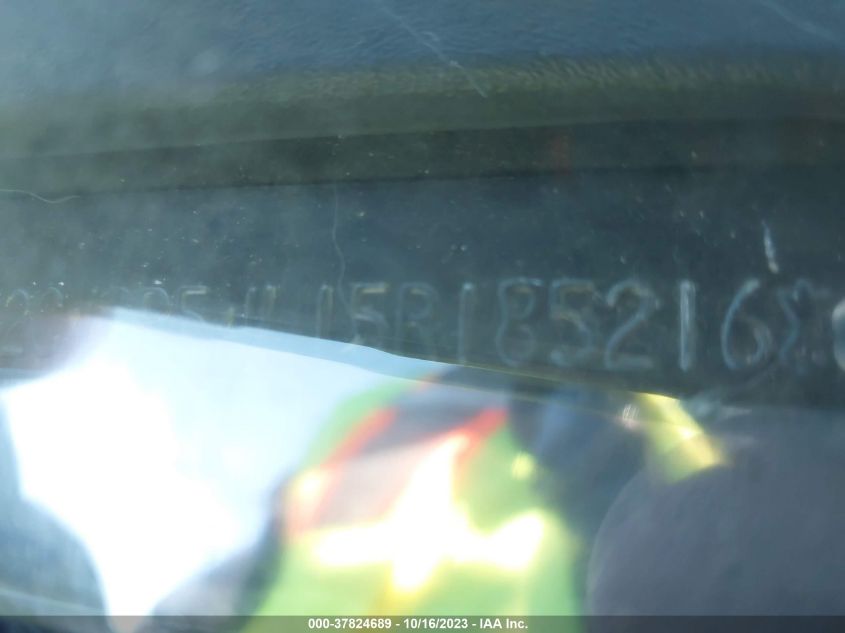 2005 Chrysler Town & Country Touring VIN: 2C4GP54L15R185216 Lot: 37824689