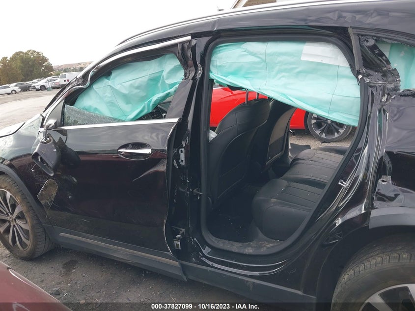 2021 MERCEDES-BENZ GLA 250 - W1N4N4GB5MJ233270