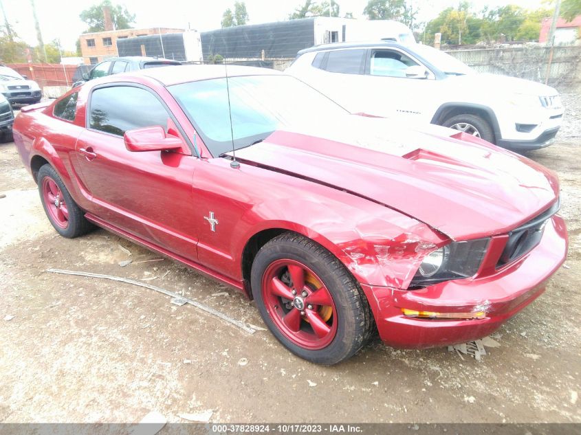 2007 Ford Mustang V6 Deluxe/V6 Premium VIN: 1ZVFT80N175364482 Lot: 37828924