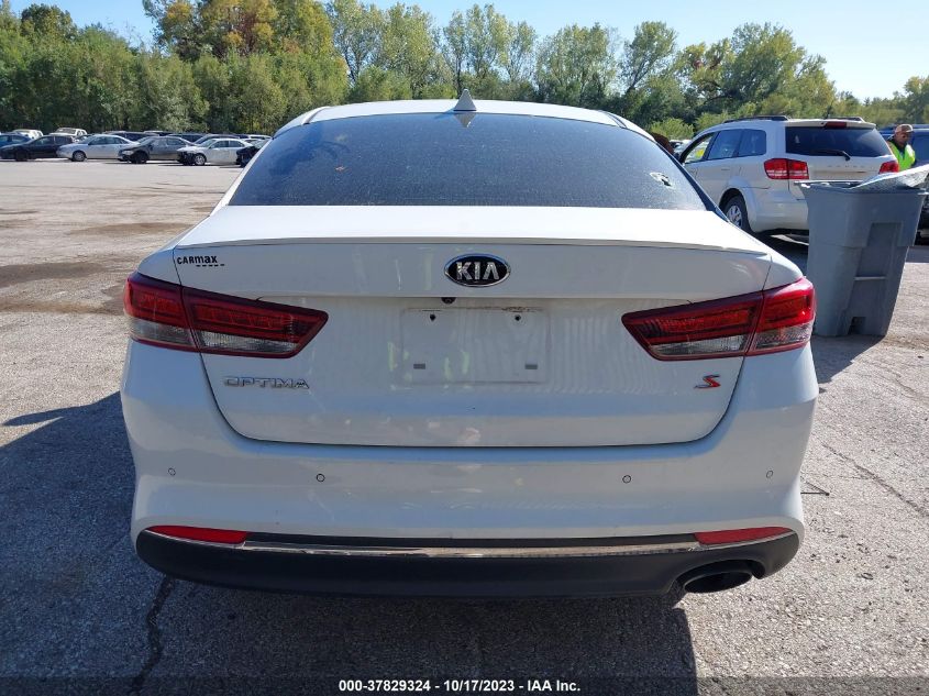 5XXGT4L36JG226112 2018 Kia Optima S