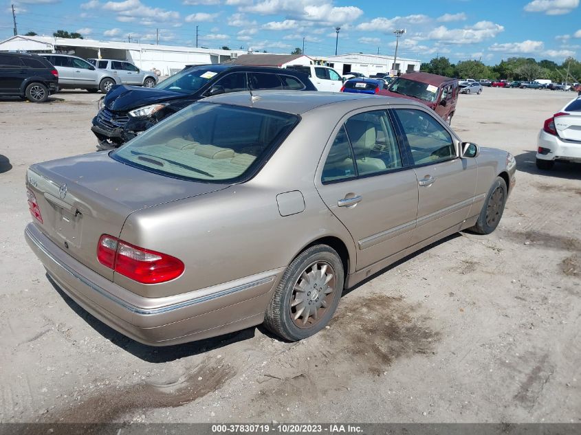 2000 Mercedes-Benz E 320 VIN: WDBJF65J0YB082589 Lot: 37830719