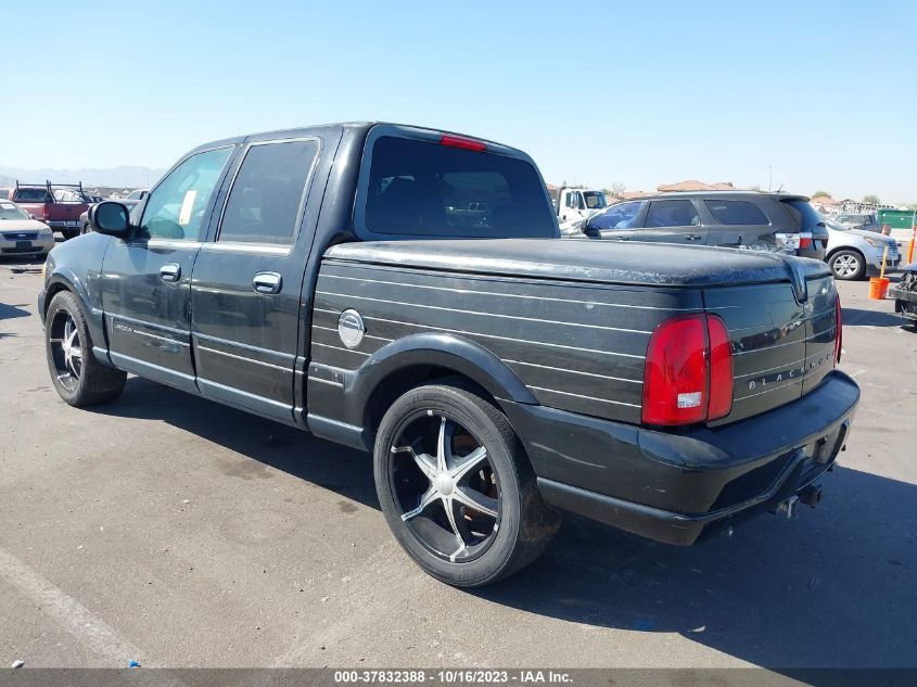 2002 Lincoln Blackwood VIN: 5LTEW05A72KJ00381 Lot: 37832388