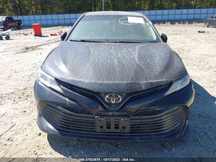 2018 Toyota Camry Le VIN: 4T1B11HK5JU095730 Lot: 37977714