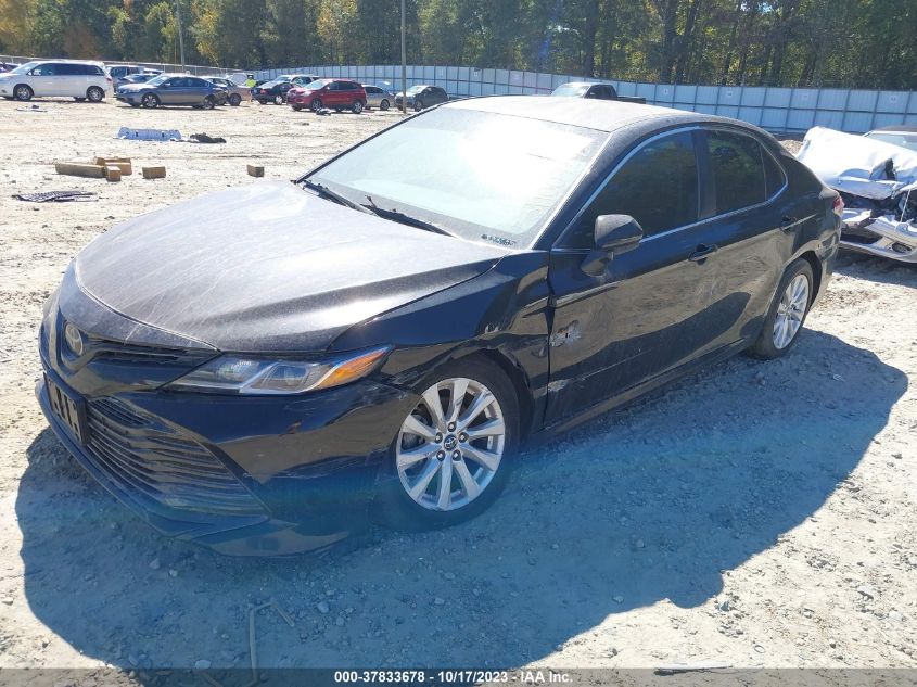 2018 Toyota Camry Le VIN: 4T1B11HK5JU095730 Lot: 37977714