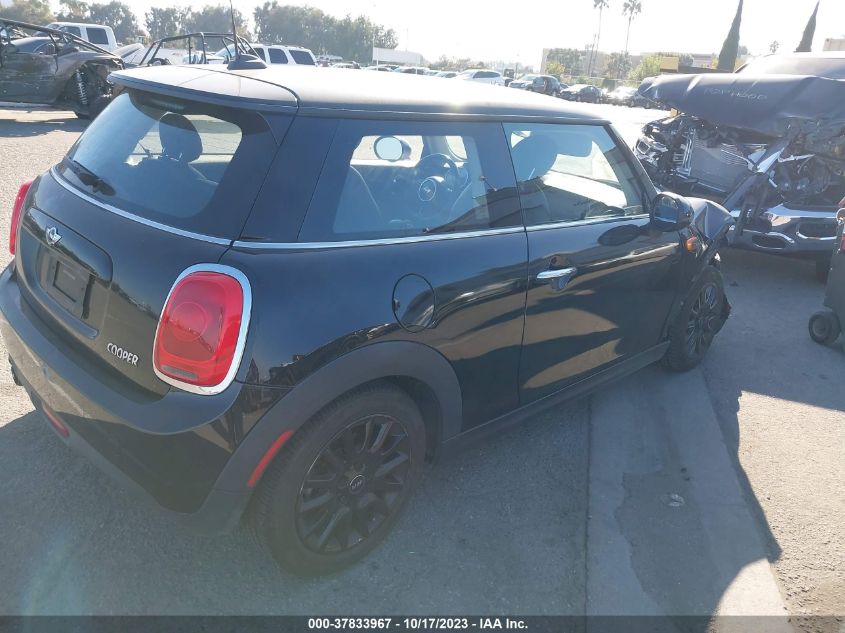 2017 Mini Hardtop 2 Door Cooper VIN: WMWXP5C38H2F61480 Lot: 37833967