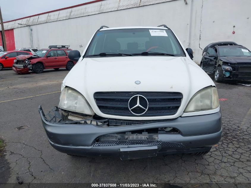 4JGAB54E0WA005344 1998 Mercedes-Benz Ml 320 Classic