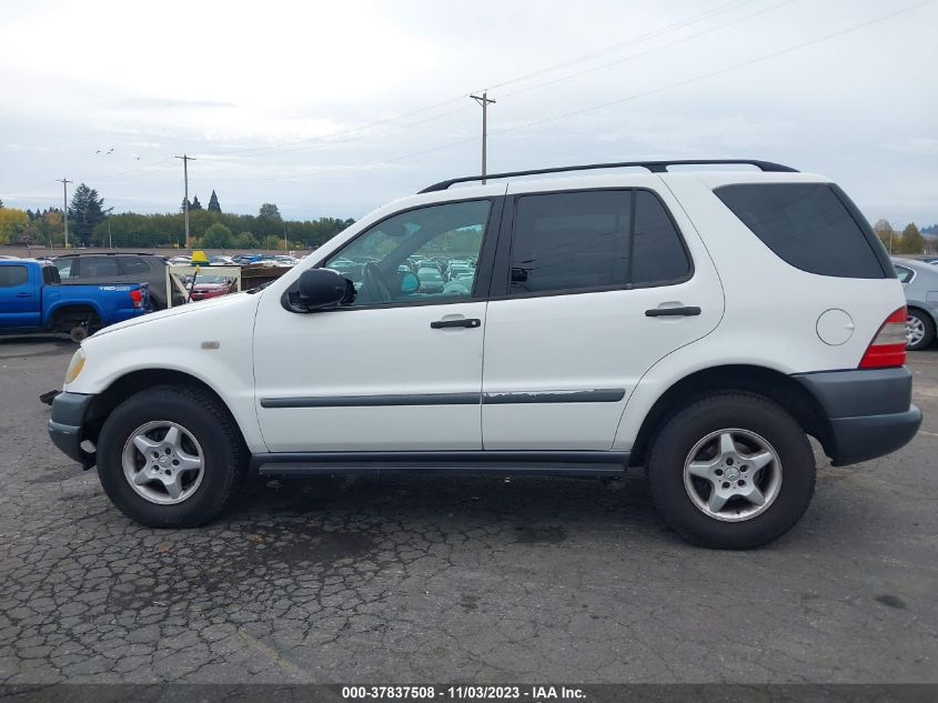 4JGAB54E0WA005344 1998 Mercedes-Benz Ml 320 Classic