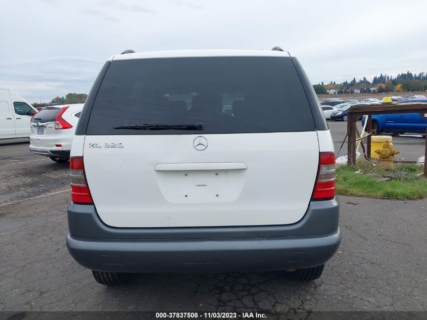 4JGAB54E0WA005344 1998 Mercedes-Benz Ml 320 Classic