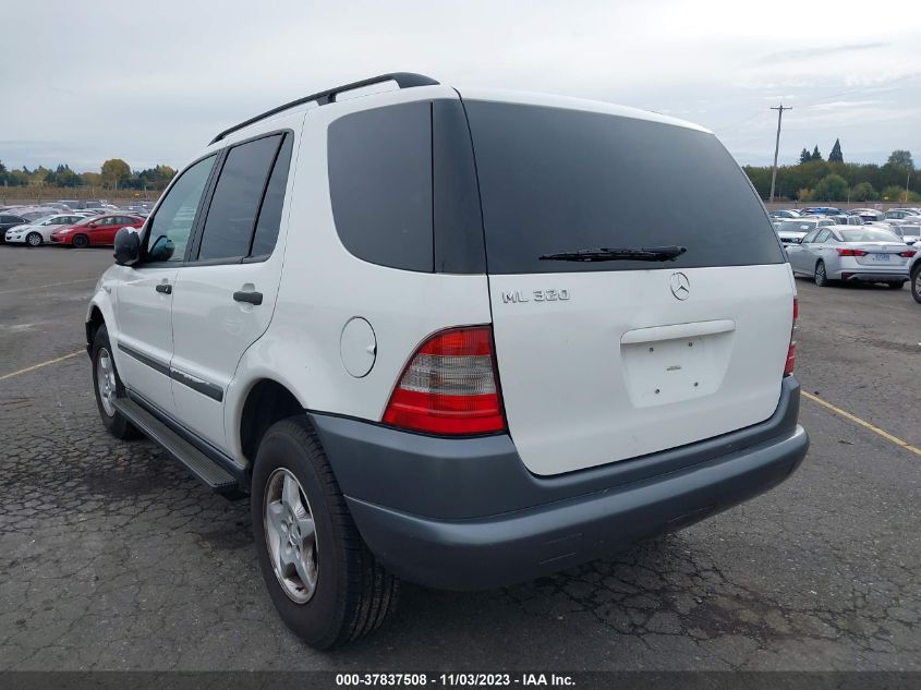 4JGAB54E0WA005344 1998 Mercedes-Benz Ml 320 Classic