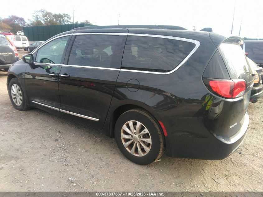 2017 Chrysler Pacifica Touring-L VIN: 2C4RC1BGXHR524739 Lot: 37837567