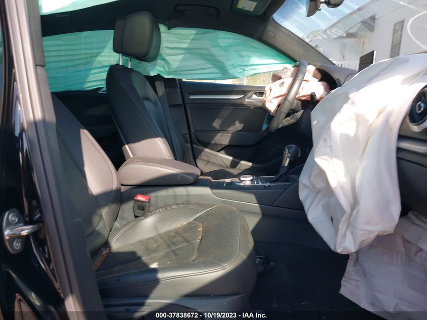 2019 Audi A3 40 Premium/40 Titanium Premium VIN: WAUAUGFF3K1027653 Lot: 37838672