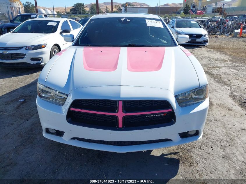 2C3CDXCT0EH358819 2014 Dodge Charger Rt