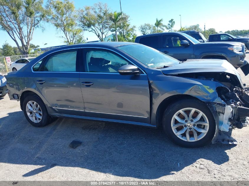 2017 Volkswagen Passat 1.8T S VIN: 1VWAT7A30HC039305 Lot: 37842577