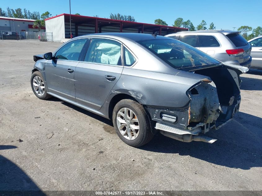 2017 Volkswagen Passat 1.8T S VIN: 1VWAT7A30HC039305 Lot: 37842577