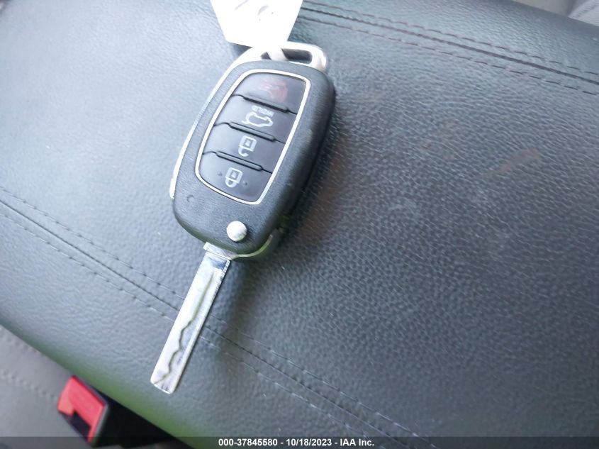 2017 Hyundai Santa Fe Sport 2.4L VIN: 5XYZU3LB3HG471818 Lot: 37845580