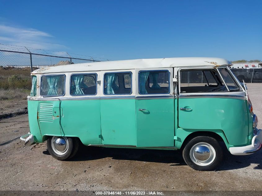 1974 Volkswagen Kombi Bus VIN: BH328017REM Lot: 37846148