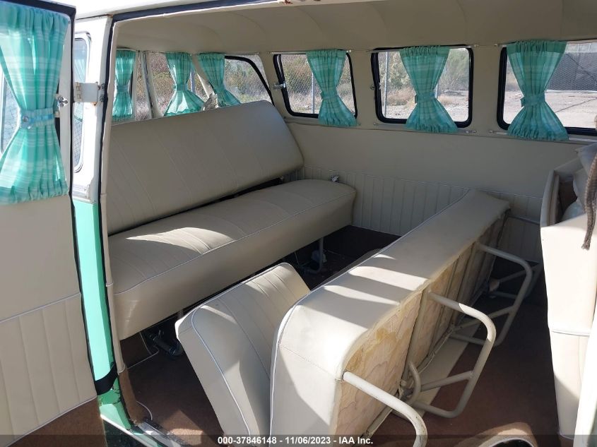 1974 Volkswagen Kombi Bus VIN: BH328017REM Lot: 37846148