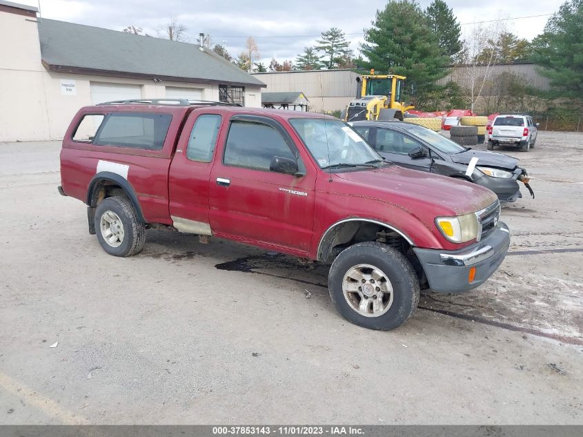 1998 Toyota Tacoma VIN: 4TAWN72N1WZ010744 Lot: 37853143