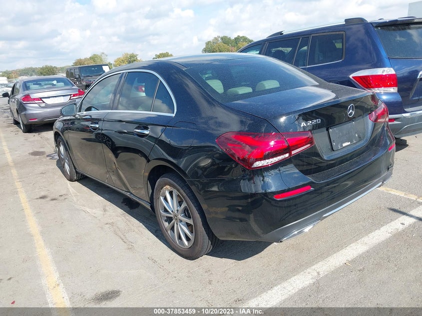 2019 Mercedes-Benz A 220 VIN: WDD3G4EB3KW025989 Lot: 37853459