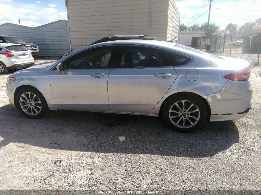 3FA6P0HD0HR359038 2017 Ford Fusion Se