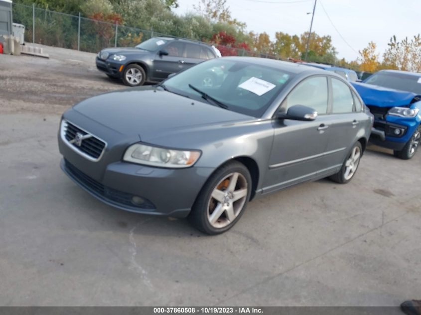 2008 Volvo S40 2.4I VIN: YV1MS390682382240 Lot: 37860508