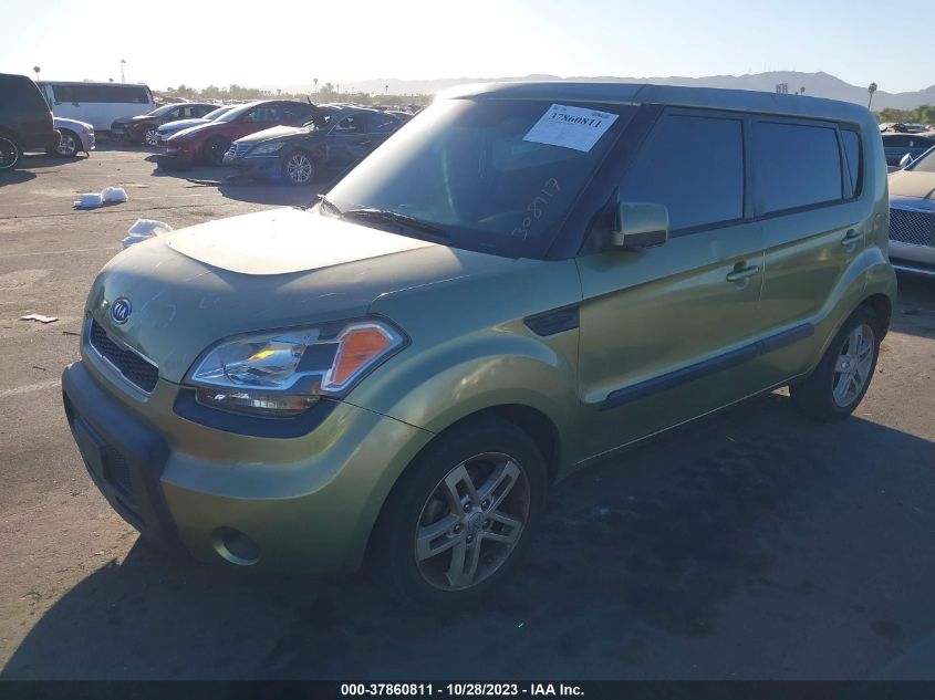 2011 Kia Soul + VIN: KNDJT2A21B7308117 Lot: 37860811