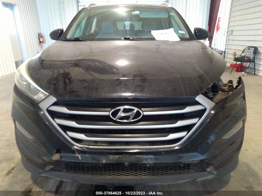 KM8J3CA4XHU446588 2017 Hyundai Tucson Se