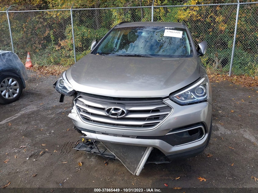 2017 Hyundai Santa Fe Sport 2.4L VIN: 5NMZUDLB7HH035923 Lot: 37865449