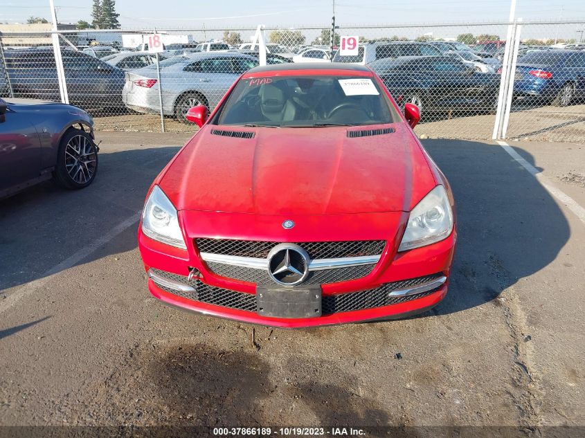 VIN WDDPK4HA6FF099996 2015 Mercedes-Benz SLK-Class,... no.12