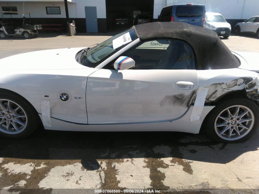 2005 BMW Z4 2.5I VIN: 4USBT33585LS55486 Lot: 37868580