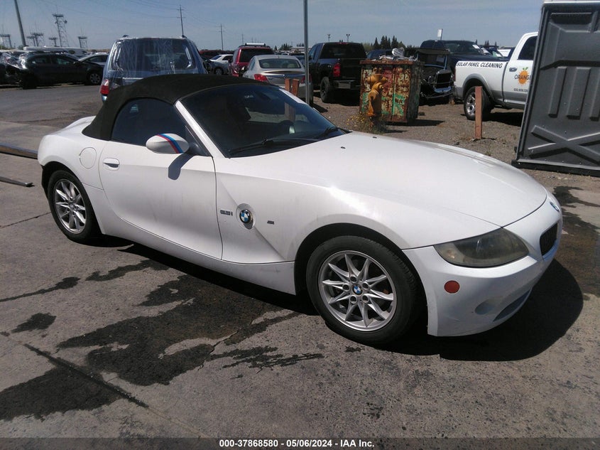 2005 BMW Z4 2.5I VIN: 4USBT33585LS55486 Lot: 37868580