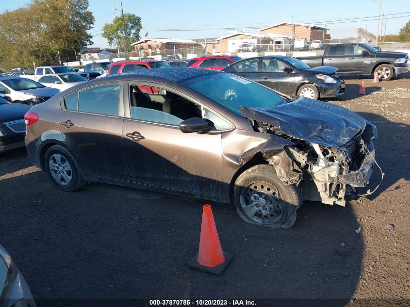 2017 Kia Forte Lx VIN: 3KPFK4A77HE025956 Lot: 37870785