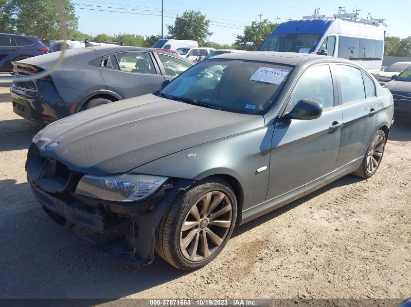 2009 BMW 328I VIN: WBAPH77579NM27576 Lot: 37871663