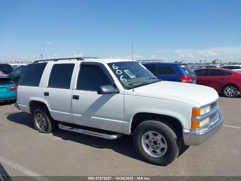 1997 Chevrolet Tahoe VIN: 1GNEK13R5VJ372023 Lot: 37872027