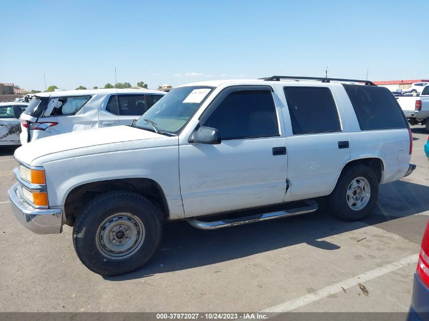 1997 Chevrolet Tahoe VIN: 1GNEK13R5VJ372023 Lot: 37872027