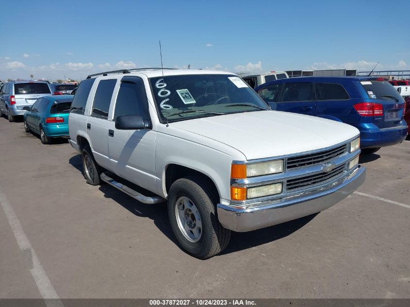 1997 Chevrolet Tahoe VIN: 1GNEK13R5VJ372023 Lot: 37872027