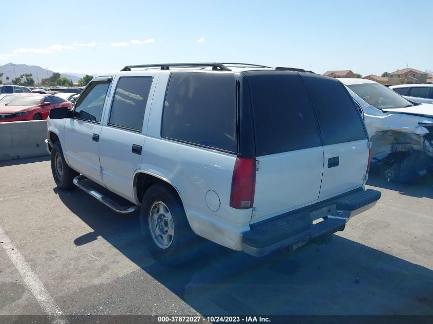 1997 Chevrolet Tahoe VIN: 1GNEK13R5VJ372023 Lot: 37872027