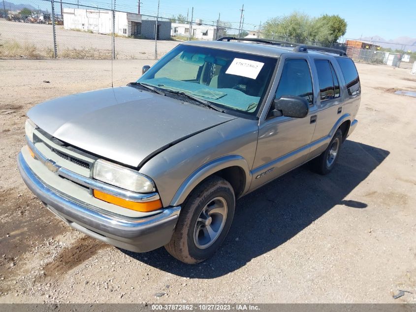 2000 Chevrolet Blazer Ls VIN: 1GNCS13W2YK201175 Lot: 37872862