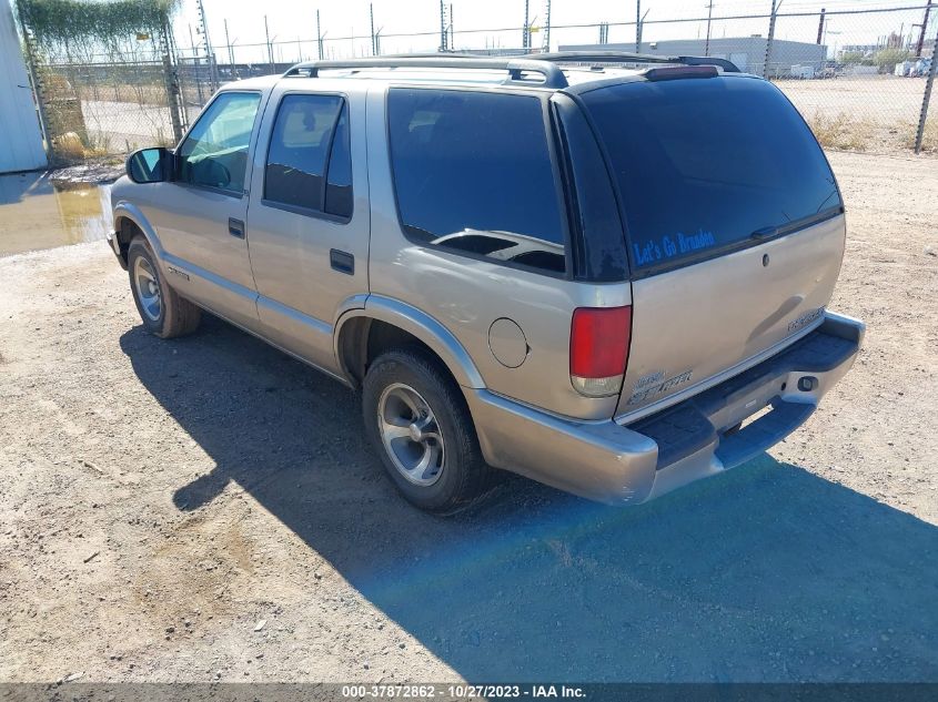 2000 Chevrolet Blazer Ls VIN: 1GNCS13W2YK201175 Lot: 37872862