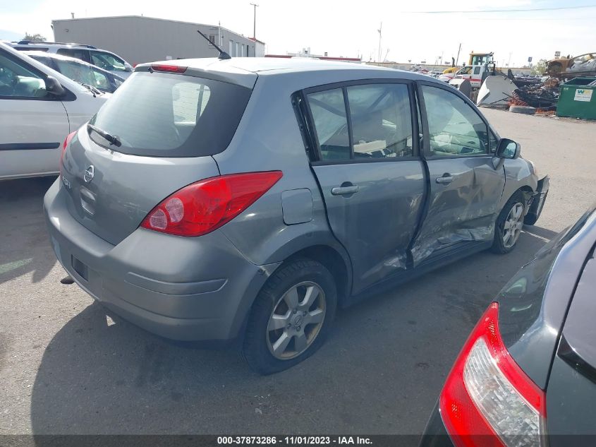 2009 Nissan Versa 1.8 S VIN: 3N1BC13E19L456878 Lot: 37873286