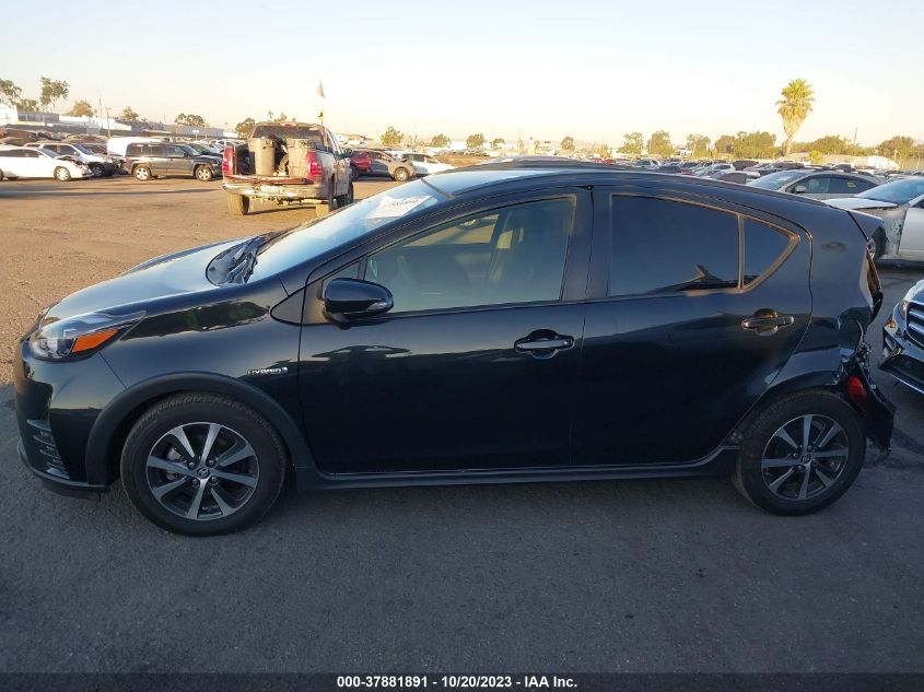 JTDKDTB35J1601924 2018 Toyota Prius C Two