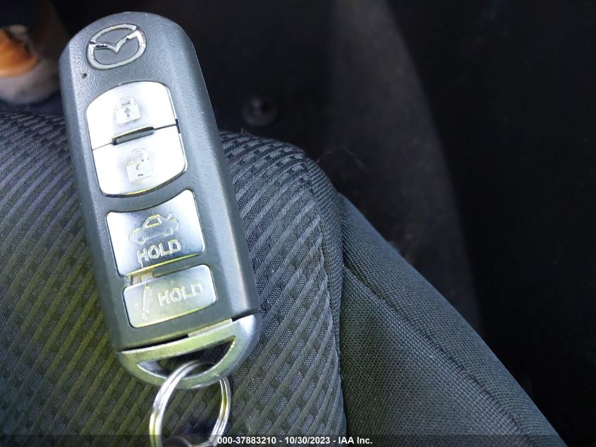 2018 Mazda Mazda3 4-Door Sport VIN: 3MZBN1U72JM215320 Lot: 37883210