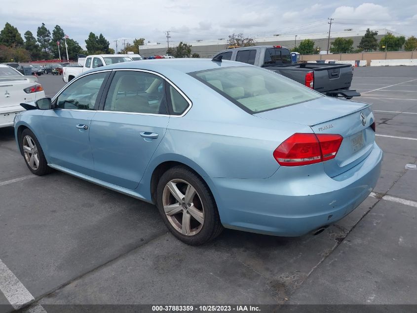 2013 Volkswagen Passat Se W/Sunroof VIN: 1VWBP7A35DC000454 Lot: 37883359