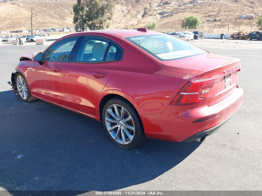 VIN 7JR102FK5KG001679 2019 Volvo S60, T5 Momentum no.3