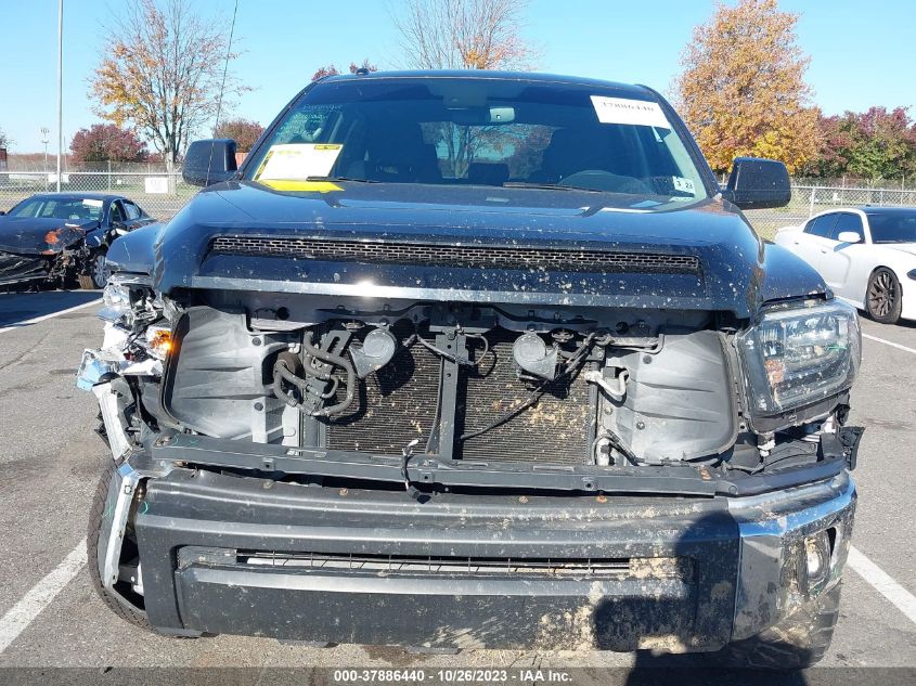 2018 Toyota Tundra 4Wd Sr5/Limited/Platinum VIN: 5TFDY5F16JX715011 Lot: 37886440